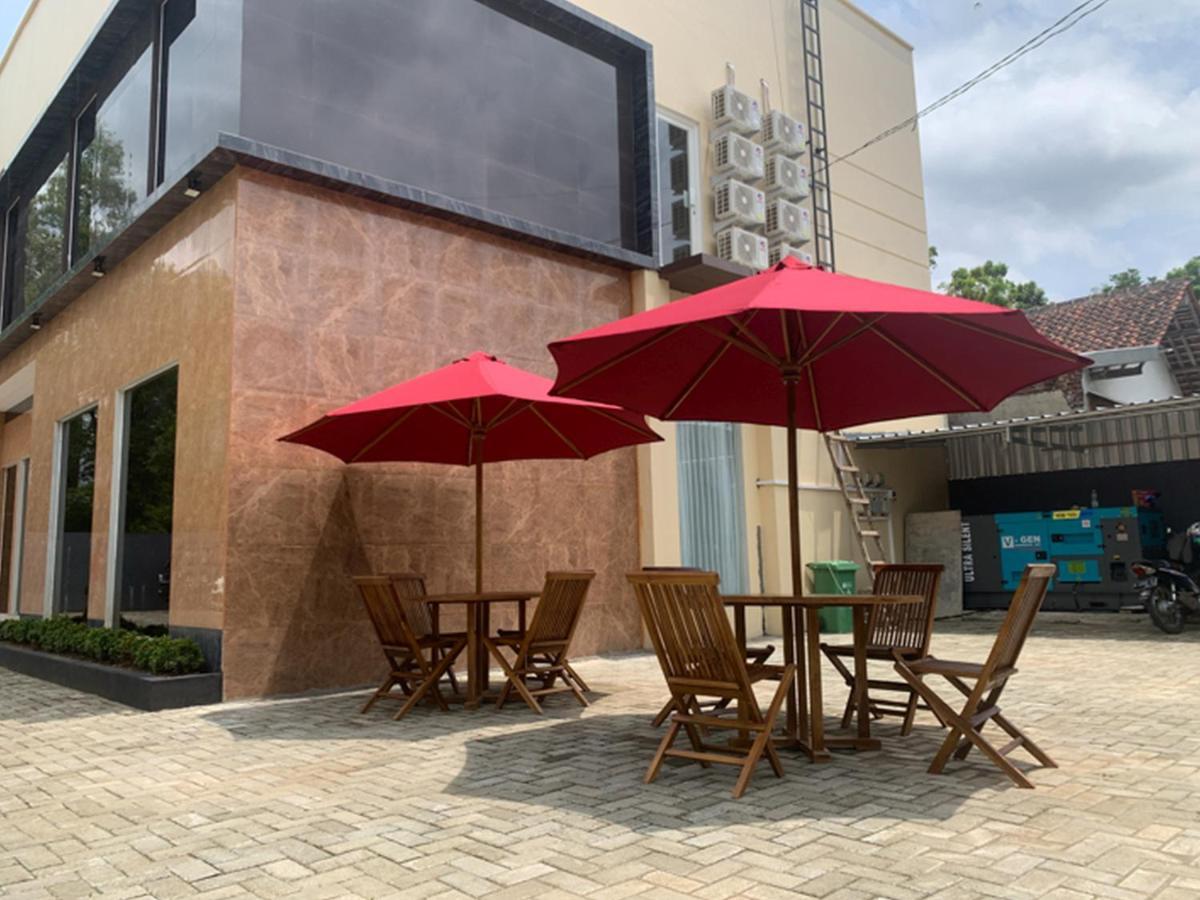 Reddoorz Near Alun Alun Purbalingga Hotel Exterior photo